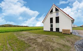 Beautiful Holiday Home in Scherpenisse with Terrace Garden